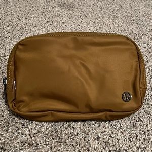 SOLD NWOT Lululemon Everywhere Belt Bag - Burnt Caramel